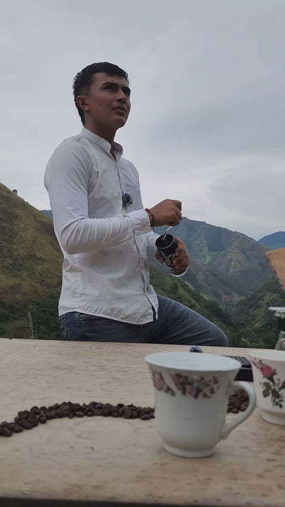 100% Arabica Colombian Coffee - Café de Lucho